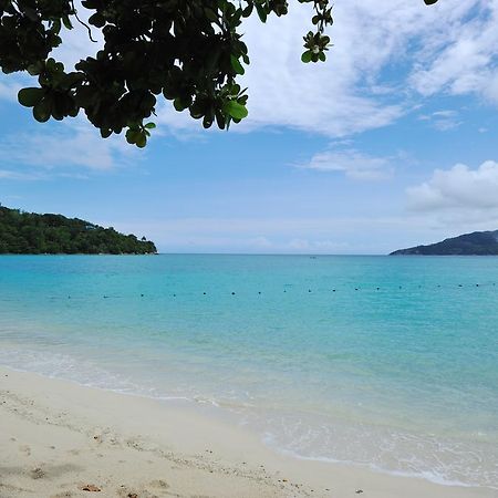 Tri Trang Beach Resort Patong Esterno foto