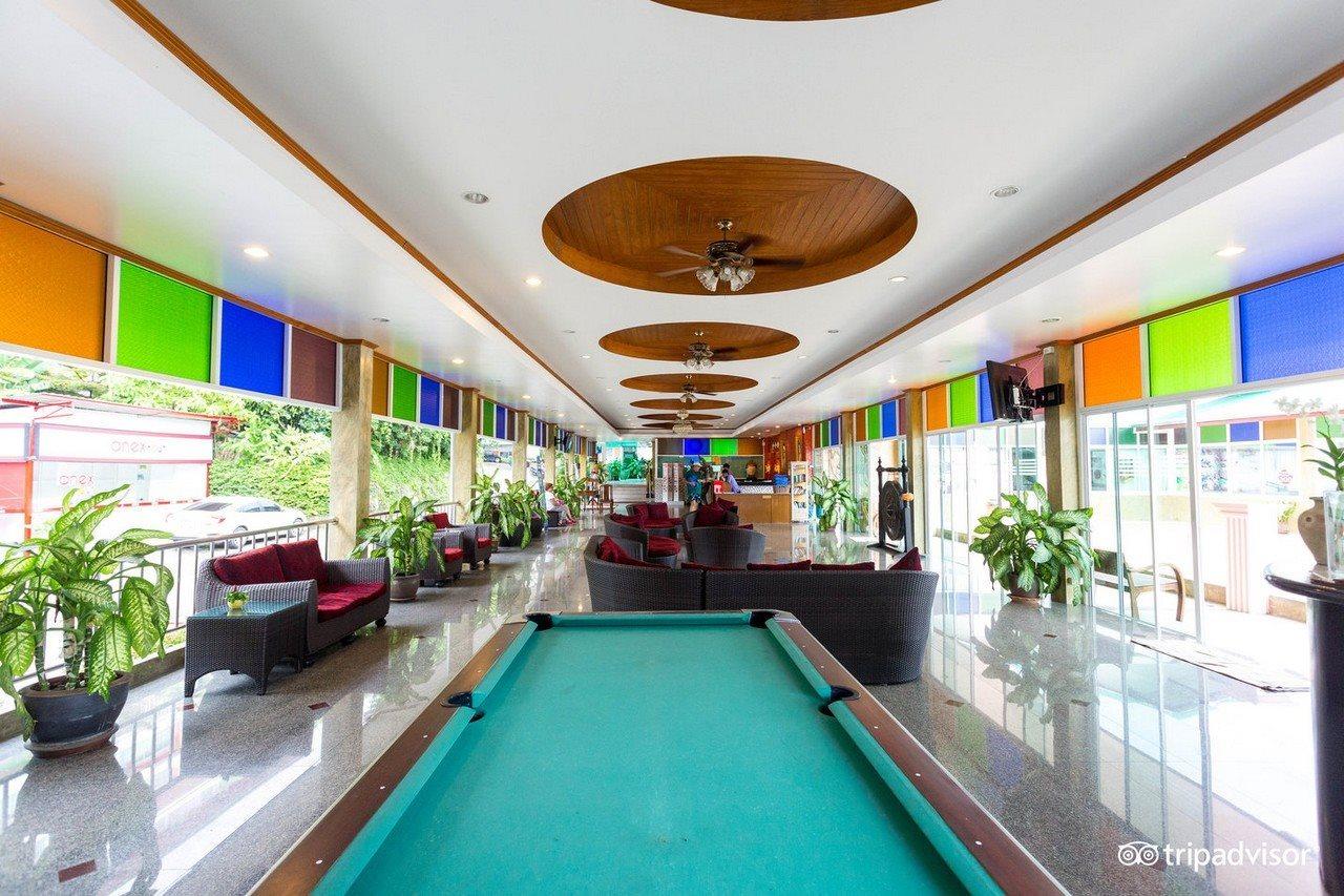 Tri Trang Beach Resort Patong Esterno foto