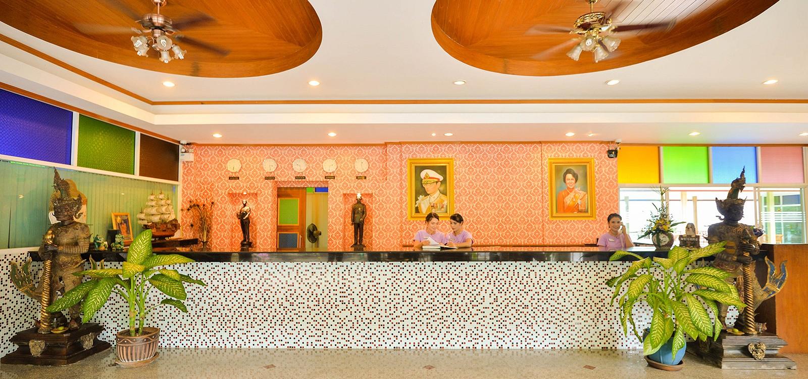 Tri Trang Beach Resort Patong Esterno foto