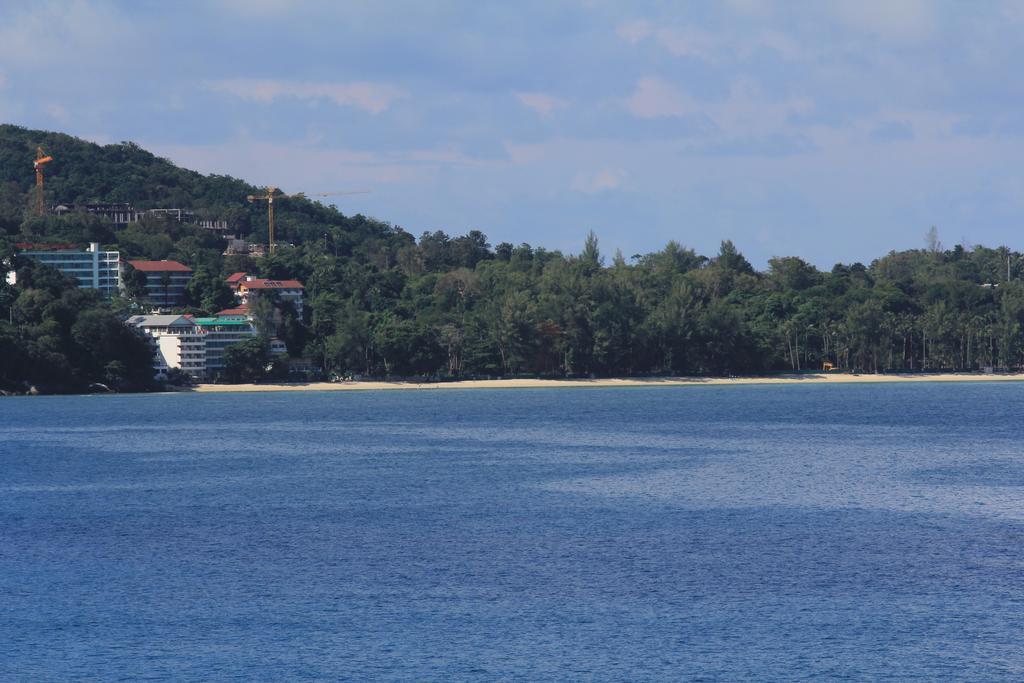 Tri Trang Beach Resort Patong Esterno foto